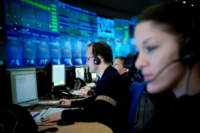 Deutsche Telekom command center sharing information throughout the enterprise